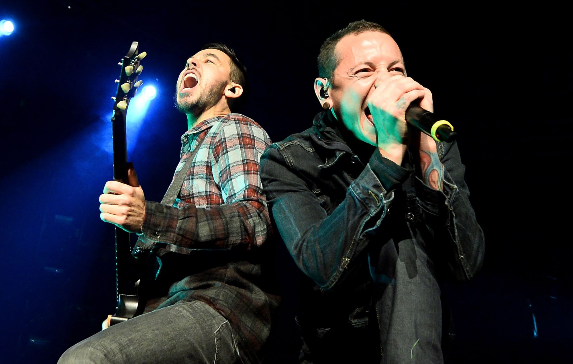 Mike Shinoda and Chester Bennington of Linkin Park