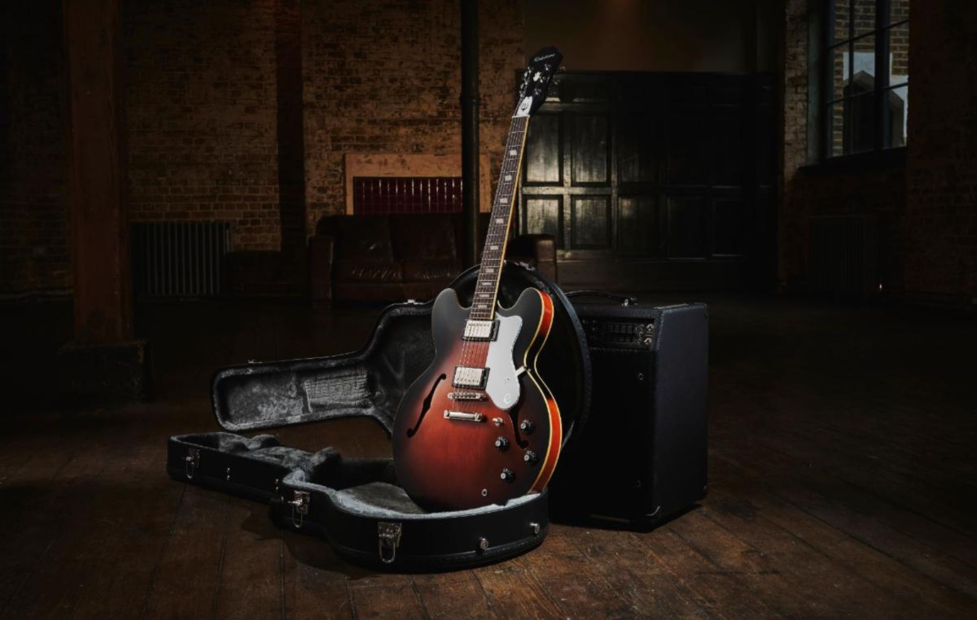 Bonehead's Epiphone Riviera guitar. CREDIT: Epiphone