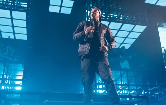 jay-z@2000x1270 Jay Z performs live